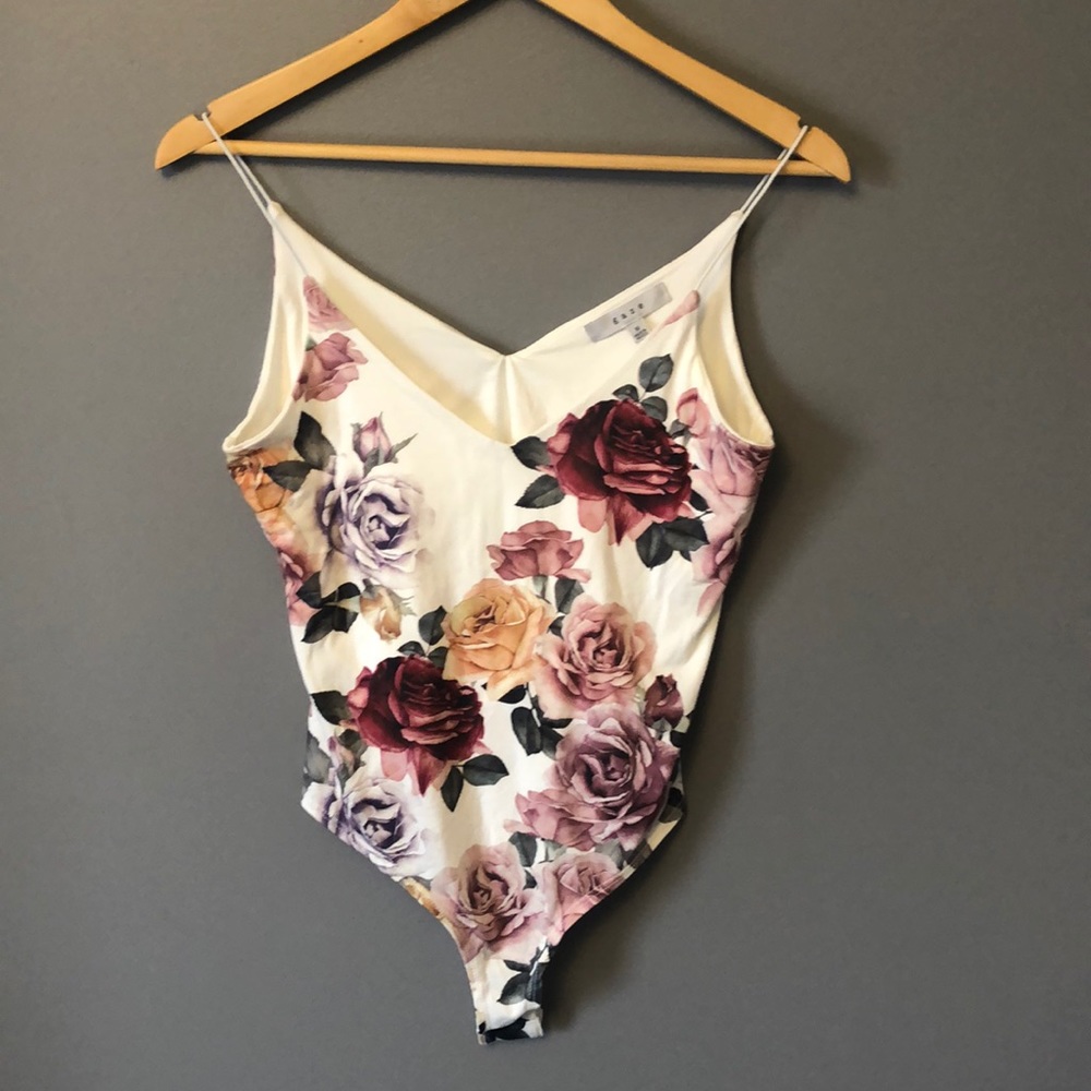 NEW Floral Bodysuit Medium